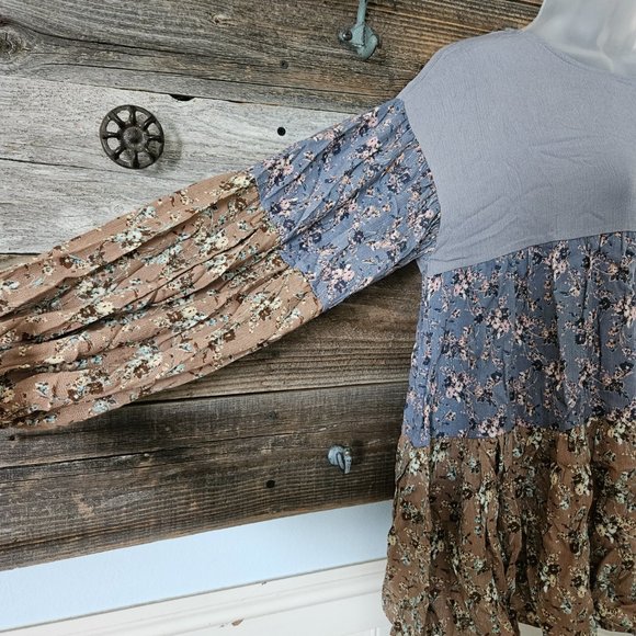 NWOT 143 Story Three Tone Long Sleeve Floral Top Sizes XS/S/M/1X/2X/3X - Picture 3 of 6